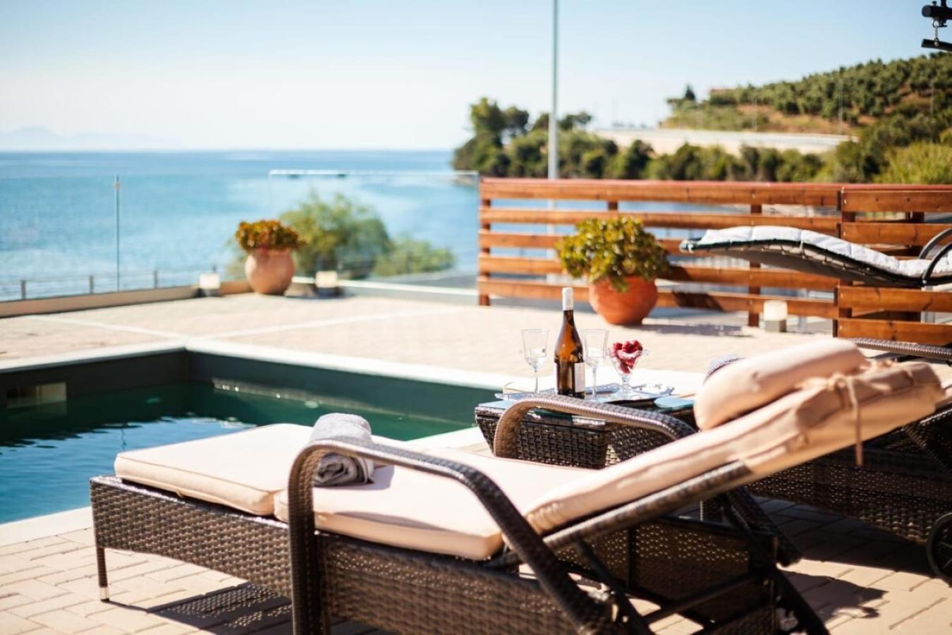 Seaside Summer Bliss - Aurora Luxury Pool Paradise Petalidi Exterior photo
